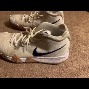 Kyrie 4 Uncle Drew